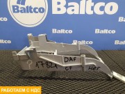 Кронштейн фары правый